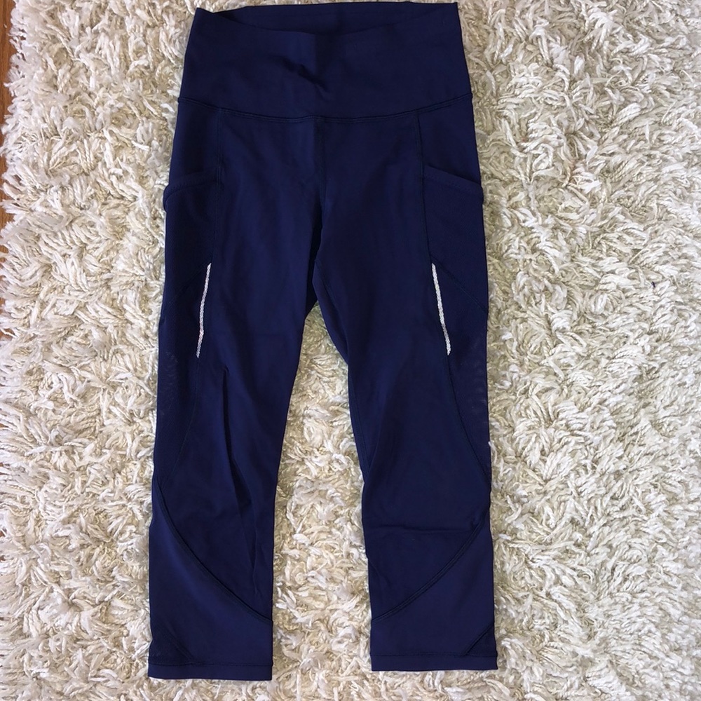 Lululemon purple cropped leggings